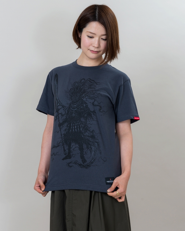 無名の王のTシャツ ダークソウル×TORCH TORCH（トーチトーチ）